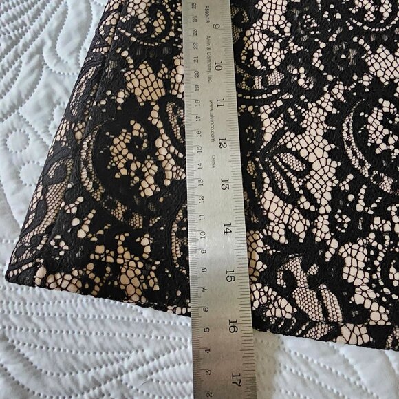 Mini Scuba Material Skirt. Lace Look, Back Zipper Closure, Size M - Picture 9 of 9